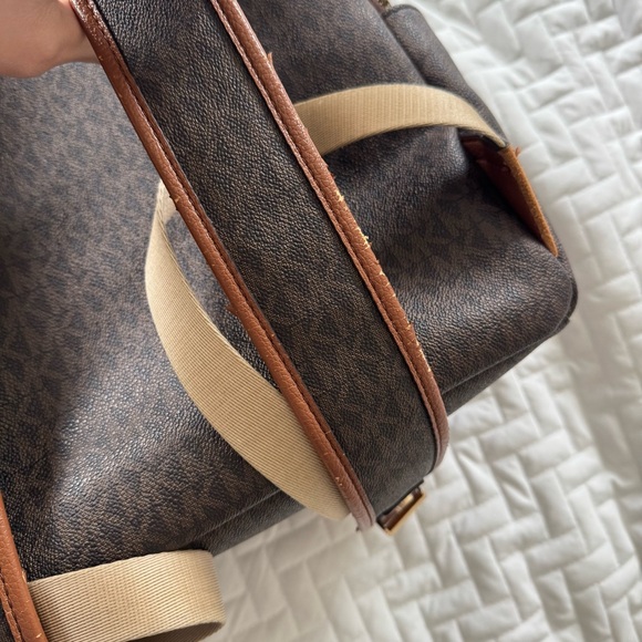 Michael Kors Erin Large Backpack Acorn Trim Brown Signature Logo Print Canvas - Picture 5 of 16